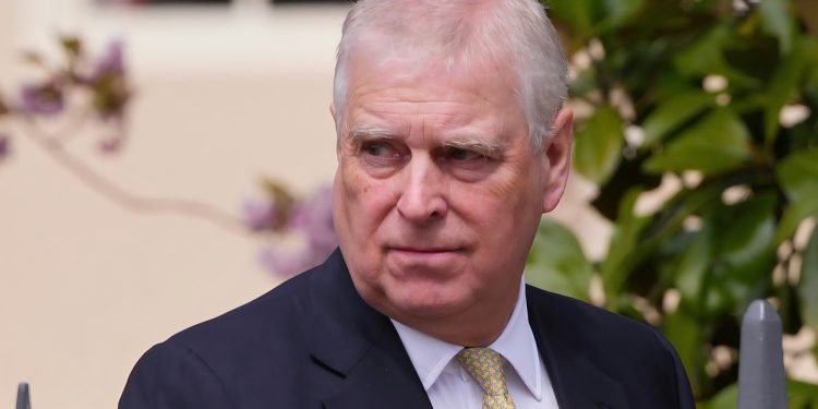 Arrestohet vëllai i Mbretit Charles III, Andrew Mountbatten-Windsor