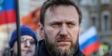 “Navalny u vra me helm bretkose”, pesë vende evropiane akuzojnë Kremlinin
