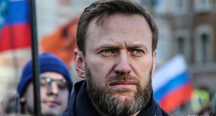 “Navalny u vra me helm bretkose”, pesë vende evropiane akuzojnë Kremlinin