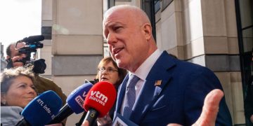 Përplasja për “synetllёkun” po i jep Europës një shije të diplomacisë së re amerikane