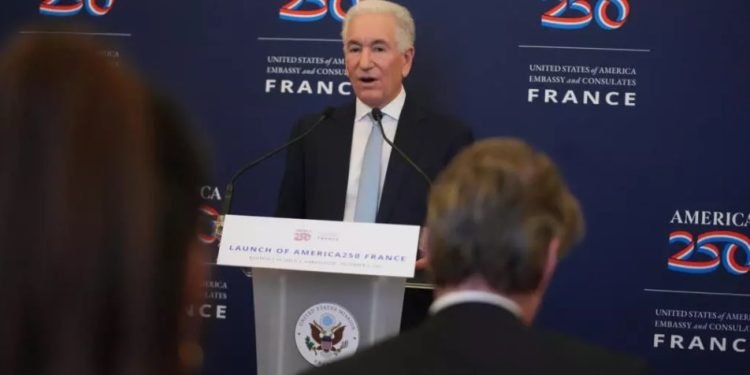 Franca i kufizon aksesin krushkut tё Trump