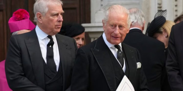 Charles vendos distancë të prerë nga Andrew: “Ligji duhet të marrë rrugën e vet”