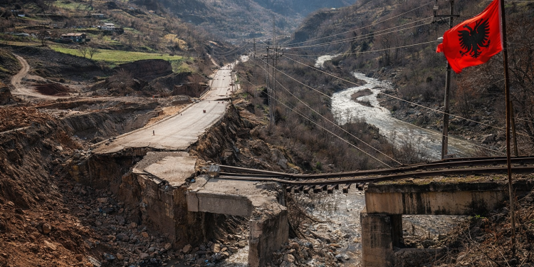 Sikur Librazhdi të ishte në Itali dhe Pogradeci në Francë: Sfida gjeologjike përballë erozionit korruptiv