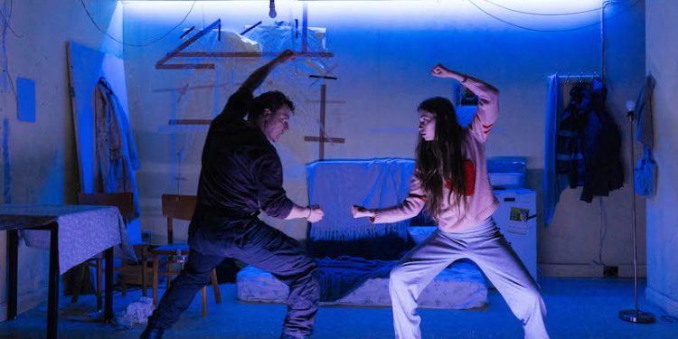 “Donbas”, drama që rrëfen një familje ukrainase në prag të luftës