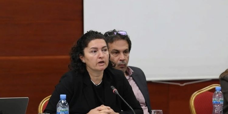 Ditë “dorëheqjesh” në Tiranë: Largohet edhe Agaçi – lё pas “rojen” e tij Elsonida Rama