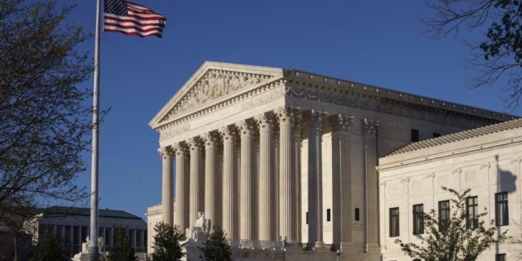 Gjykata Supreme rrëzon tarifat “reciproke” të Trump, goditje e fortë për axhendën ekonomike