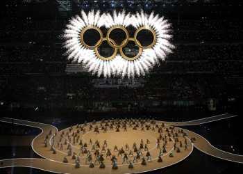 Fishkëllima për JD Vance në San Siro, por Milano ndez botën me një ceremoni olimpike që predikoi harmoninë