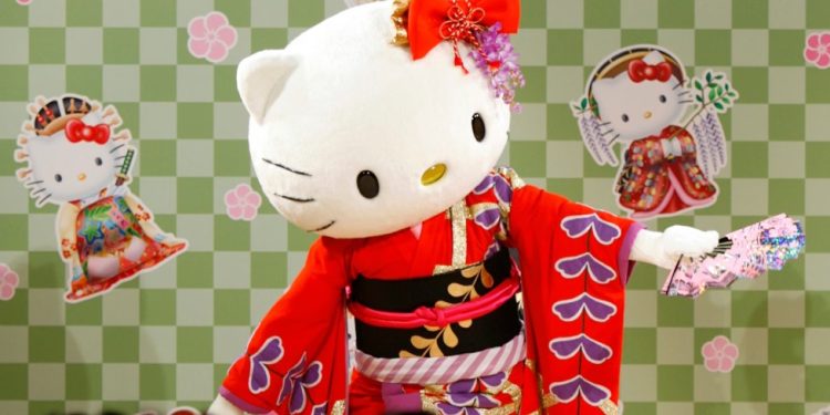 Stilistja legjendare e “Hello Kitty” jep dorëheqjen pas 46 vitesh