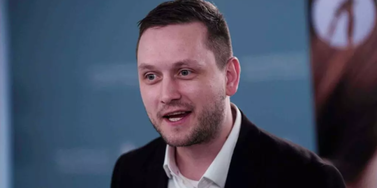 Kryeministri i Groenlandës paralajmëron: SHBA vijon përpjekjet për të marrë kontrollin e ishullit