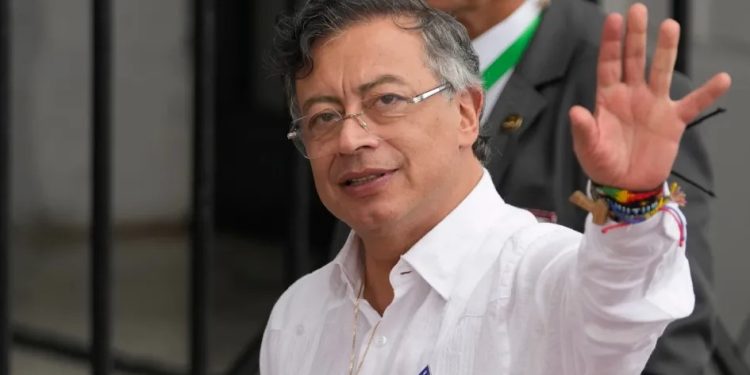 “I shpëtova një atentati” – Presidenti kolumbian Gustavo Petro zbulon komplotin dhe paralajmëron zhvendosjen e menjëhershme