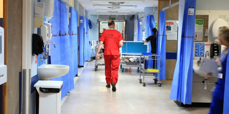 Revolucioni kundër kancerit: Anglia synon të shpëtojë 320 mijë jetë deri në 2035