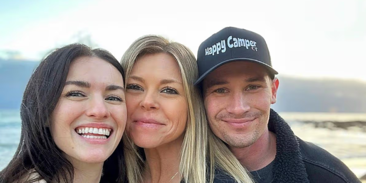 Historia e bujshme e një marrëdhënieje treshe: Një burrё me dy tё dashurat e tij jetojnё tё lumtur sё bashku 