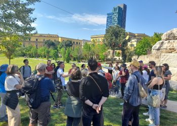 Italianët “pushtojnë” Shqipërinë në dimër – fundjava përtej Adriatikut u del më lirë se në shtëpi