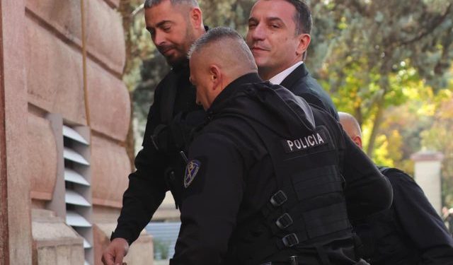 Apeli i GJKKO rrëzon sërish kërkesën e Veliajt, mbetet në “arrest në burg”