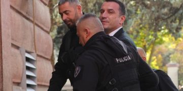 Apeli i GJKKO rrëzon sërish kërkesën e Veliajt, mbetet në “arrest në burg”