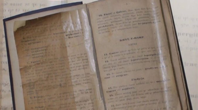 Përmes artefakteve të ruajtura shpaloset rrugëtimi i historisë sonë kombëtare, aty ku dokumenti dhe kujtesa ndërthuren