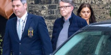 Arrestohet ish-ambasadori britanik në SHBA, Peter Mandelson, për lidhjet me Jeffrey Epstein