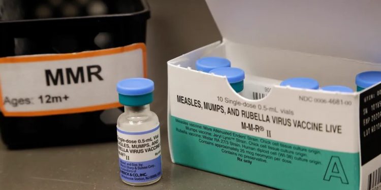Alarm në Londër: Mbi 60 fëmijë infektohen nga fruthi, shqetësime për rënien e vaksinimit MMR