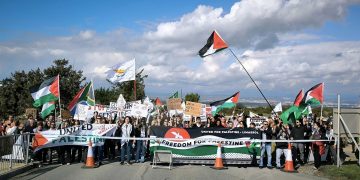 Protesta në Qipro kundër bazave britanike pas sulmit me dron: “Janë rrezik për sigurinë tonë”