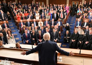 Përçarje në Uashington: Kongresi sfidon Trump për sulmet ndaj Iranit