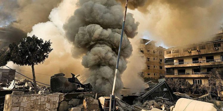 Çfarë fshihet pas strategjisë për të rrëzuar udhëheqjen e Iranit?