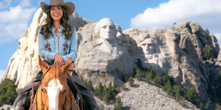 Trump shkarkon Sekretaren e Sigurisë Kombëtare Kristi Noem