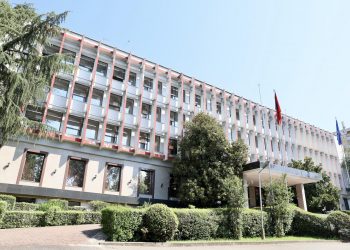 Ministria e Jashtme “lan gojёn” me shqiptarët në Lindjen e Mesme