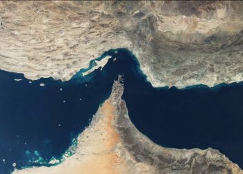 Irani dikton rregullat: Në Hormuz do kalojnë të gjithë – armiqtë jo!