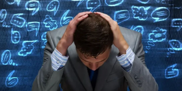 Psikologët zbulojnë 8 mënyra të thjeshta për të ndalur “stuhinë” e mendimeve