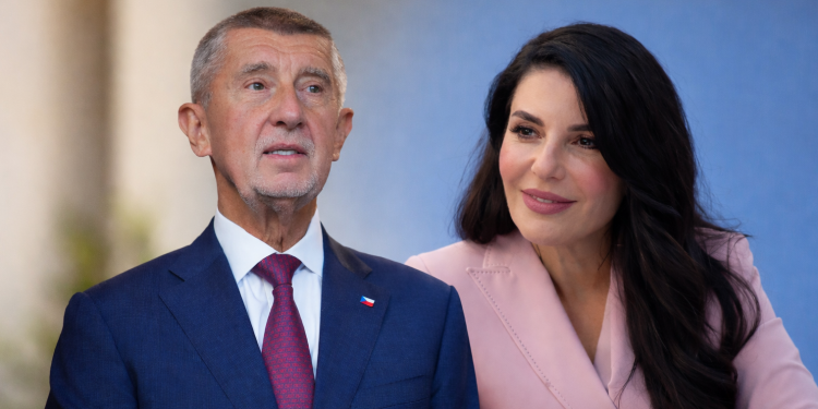 Parlamenti çek “mbron” kryeministrin Babiš nga gjykata / Ku ndryshon rasti Babiš në Çeki nga Balluku në Shqipëri?