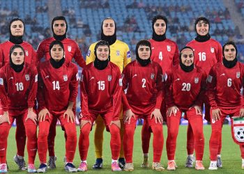 Një vendim i papritur detyron Australinë të zhvendosë me urgjencë futbollistet iraniane