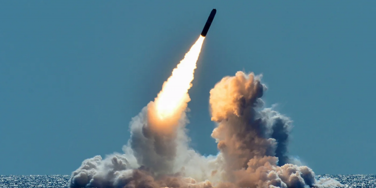 Finlanda hap derën për armët bërthamore të NATO-s pranë kufirit me Rusinë