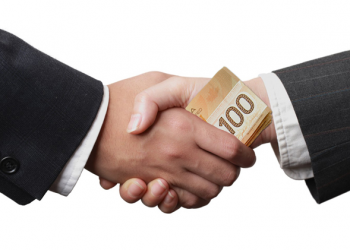 Skandali: Spiuni i maskuar si lobist – Burri i  deputetes  britanike spiunonte pёr Kinën / Sa rrezikon Shqipёria me ligjin “Për lobimin”?