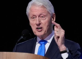 Fjalimi historik / Bill Clinton i drejtohet popullit amerikan: ultimatumi 48-orёsh i Trump dhe tre skenarёt e datёs 24 Mars