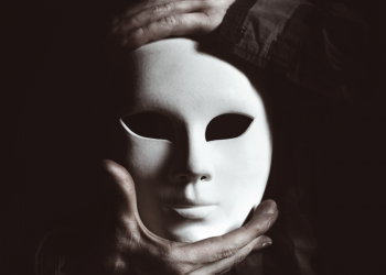 Tre tiparet kryesore të psikopatëve: Çfarë zbulon studimi i ri dhe si t’i dalloni në jetën e përditshme