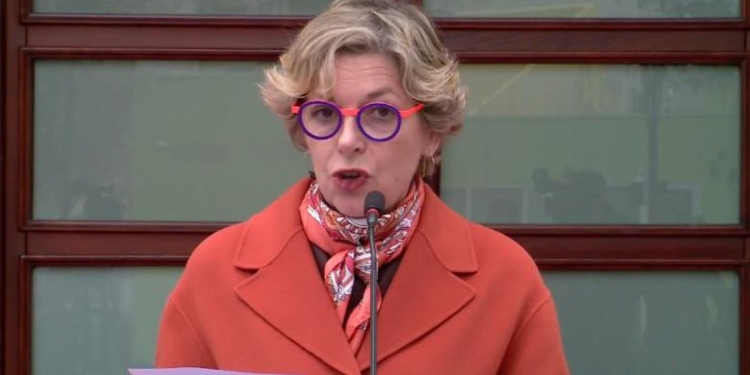 Pas datës 20 tё ҫdo muaji “Ju rujt Zoti!” / Kush mban përgjegjësi për kontratat që lënë pacientët pa analiza?