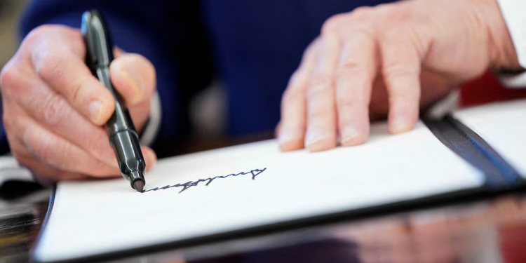 Nga Shtëpia e Bardhë te dollari: emri i Trump hyn për herë të parë në kartëmonedha