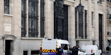Sulm i parandaluar në Paris: policia ndalon atentatin me bombë pranë bankës amerikane