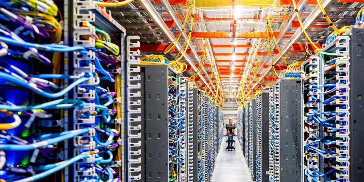 Basti 200 miliardë dollarësh: Amazon po përgatitet të dominojë epokën e inteligjencës artificiale