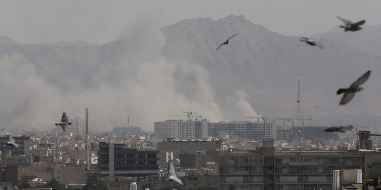 Nga sulmet te shkolla e shkatërruar – si po tronditet rajoni pas përshkallëzimit SHBA-Izrael kundër Iranit