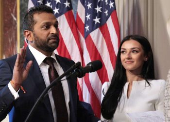 E dashura e drejtorit të FBI-së shoqërohet nga ekipe SWAT në udhëtime dhe aktivitete publike