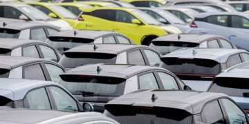 Kriza e naftës “ndez” makinat elektrike: momenti që Kina po priste
