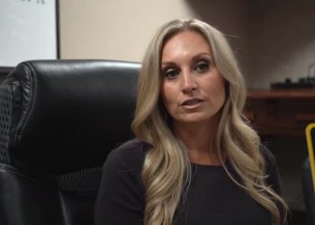 SHBA: Ish-kryebashkiakja në Luiziana shpallet fajtore për pёrdhunimin e një të mituri