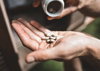Studimi: Multivitaminat mund të ngadalësojnë plakjen biologjike me disa muaj