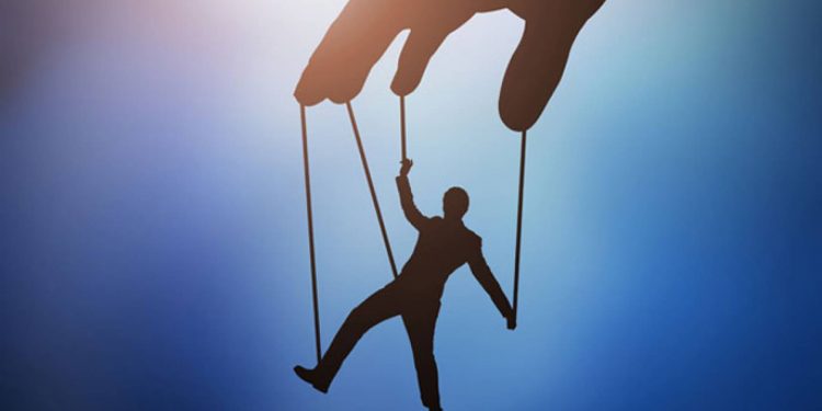 Studimi: Truri i njerëzve shumë të pushtetshëm përjeton një realitet tjetër