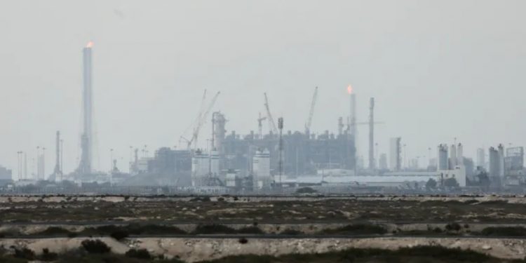 Goditet zemra energjetike e Katarit: sulmi iranian dëmton rëndë impiantin gjigant të gazit në Ras Laffan