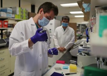 Zbulim premtues kundër kancerit: nanopjesëzat “ringjallin” imunitetin dhe zhdukin tumoret në teste laboratorike