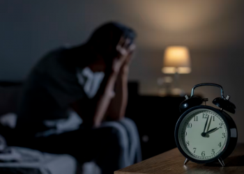 Si ndikon mungesa e gjumit në shëndetin tonë