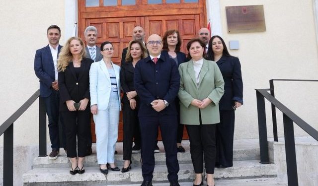 Skandal në ILD / Kryegjumash apo kryellogaritar? Artur Metani “zgjohet” pas 6 vitesh: emëron zëvendësen që e kishte në zyrë!