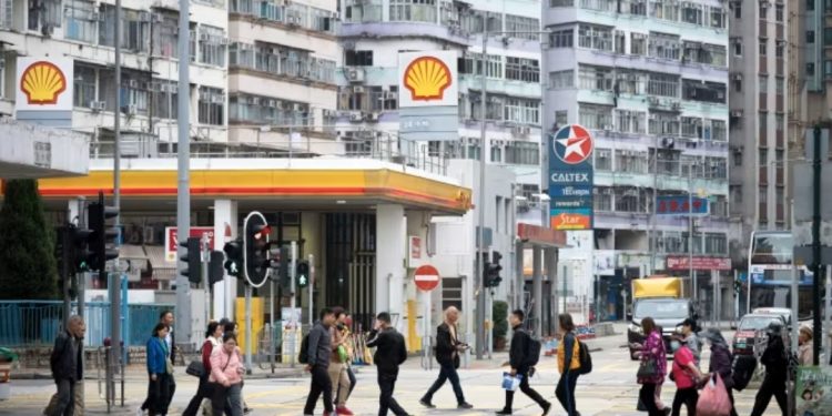 Kriza globale e naftës po rrezikon të kthehet në një krizë të gjithanshme